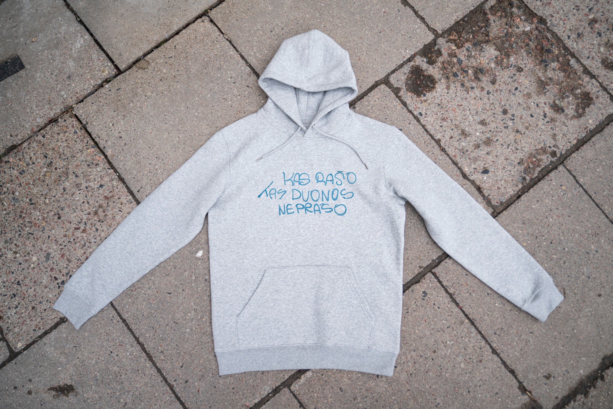 Kas rašo • džempas