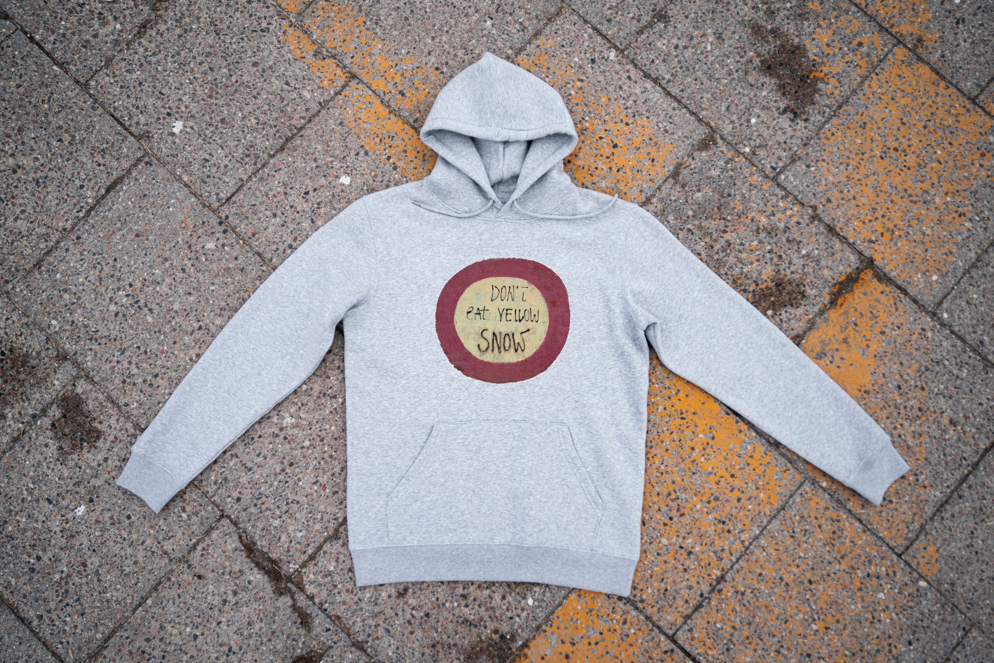 DON'T EAT YELLOW SNOW • džempas